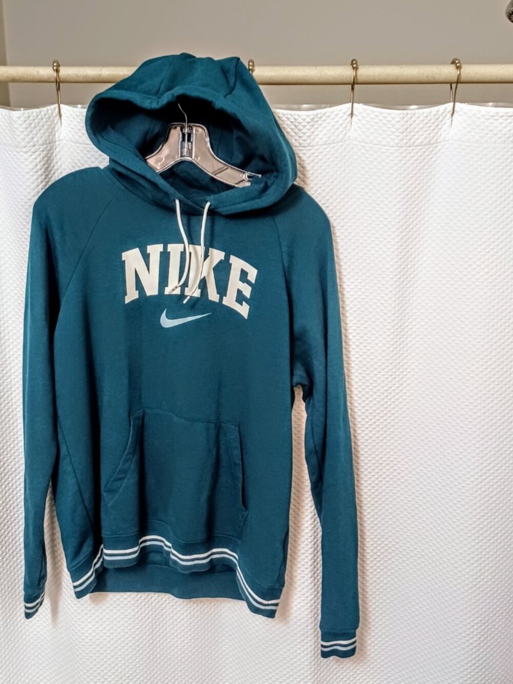 Nike Women’s Medium Green Oversized Varsity Pullover Hoodie EUC - Picture 1 of 13